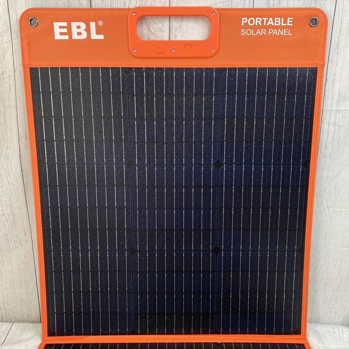 【未検品】EBL ソーラーパネル 100W 20V 折りたたみ式ソーラーチャージャー ポータブル電源用 防災 停電対策/Y20996-H3の画像3