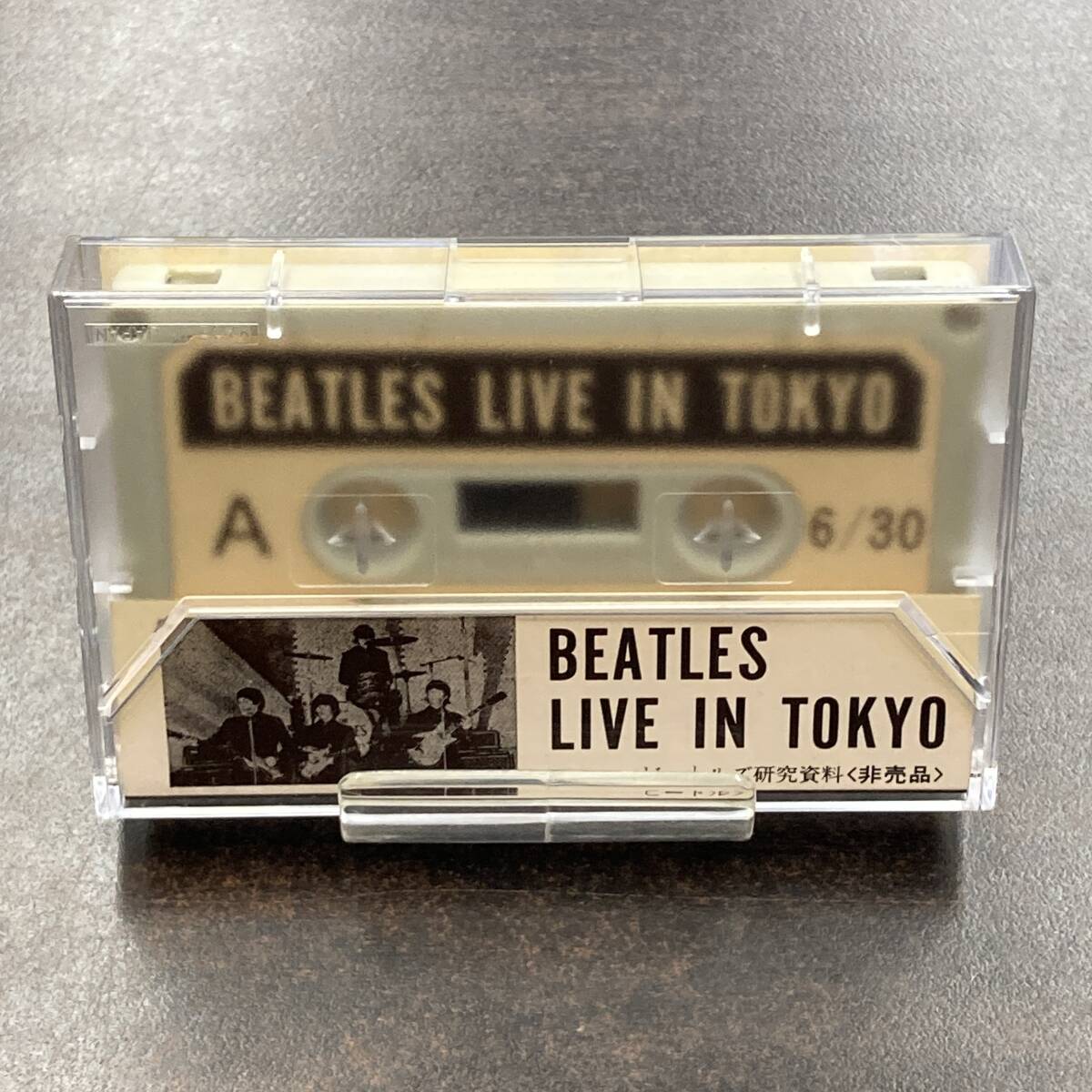 1209M ザ・ビートルズ 研究資料 BEATLES LIVE IN TOKYO カセットテープ / THE BEATLES Research materials Cassette Tapeの画像5