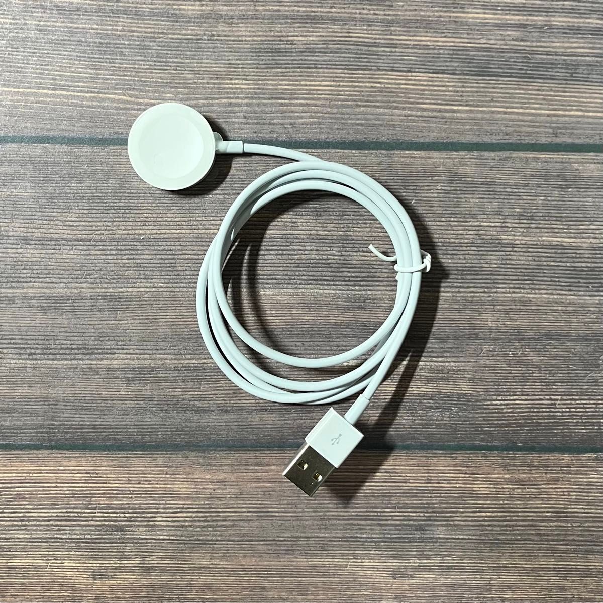 【新品】Apple Watch 充電器 USB 急速充電 3時間で満充電