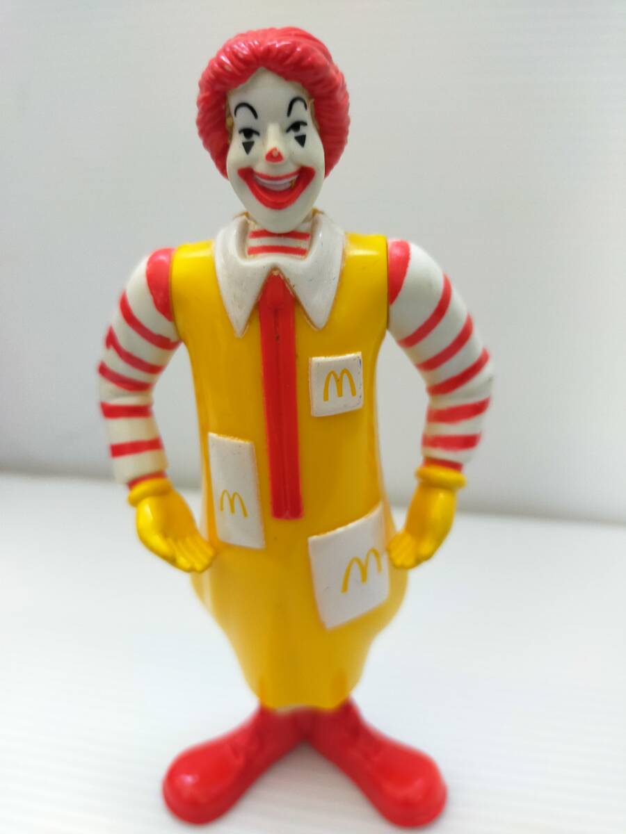 マクドナルド　キャラクターフィギュア４体