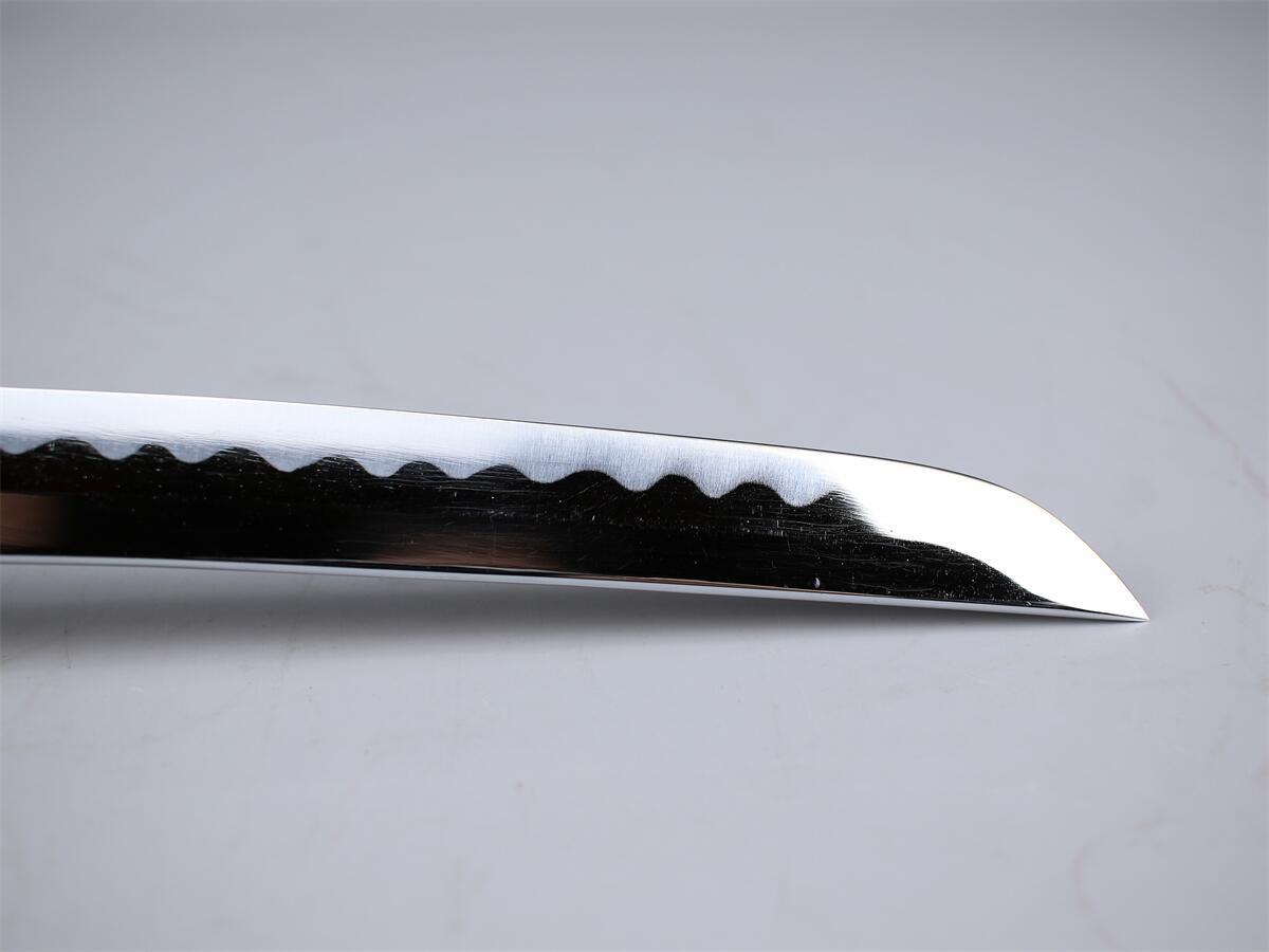【美】WA165 日本刀 高級模造刀 短刀 拵全長42㎝ 刃渡23.5㎝ 柄14㎝ 抜刀重370g／同類品 未使用保管品！ｈ_画像6