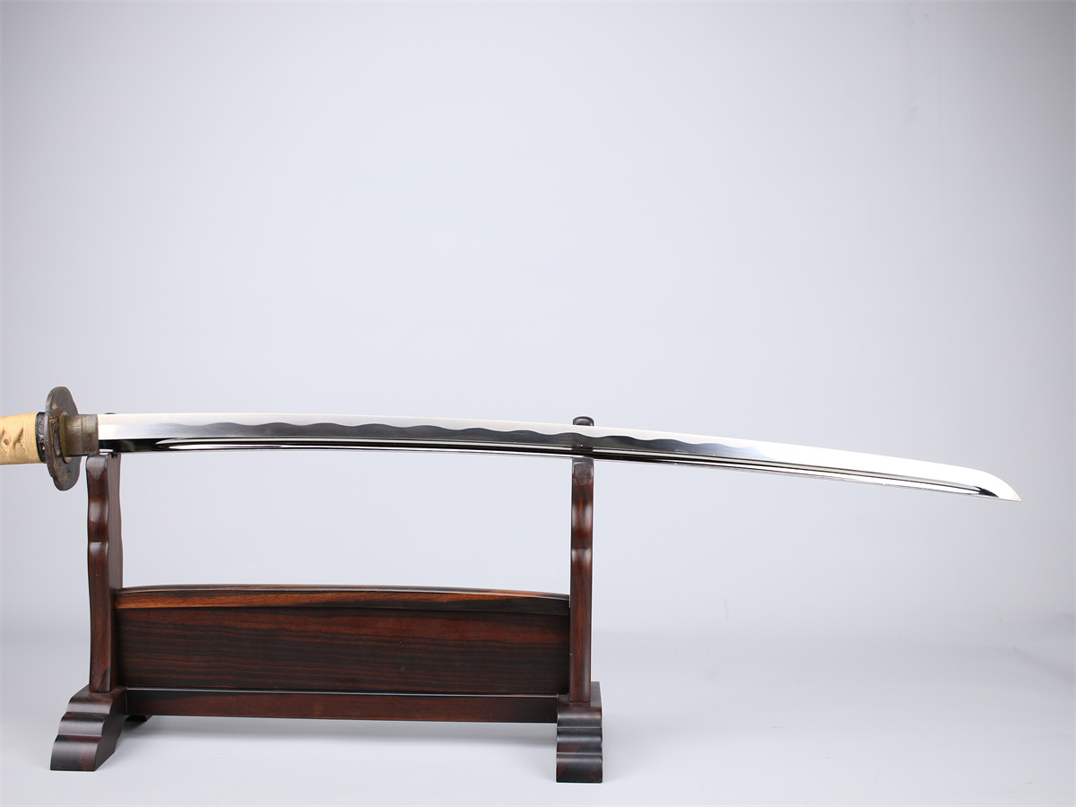 【秀】WA420 日本刀 高級模造刀 本鮫巻柄 拵全長100.8cm 刃渡70.8cm 柄24.5cm 抜刀重790g 総重1041g／時代のすれあり美品！ｚｙの画像10