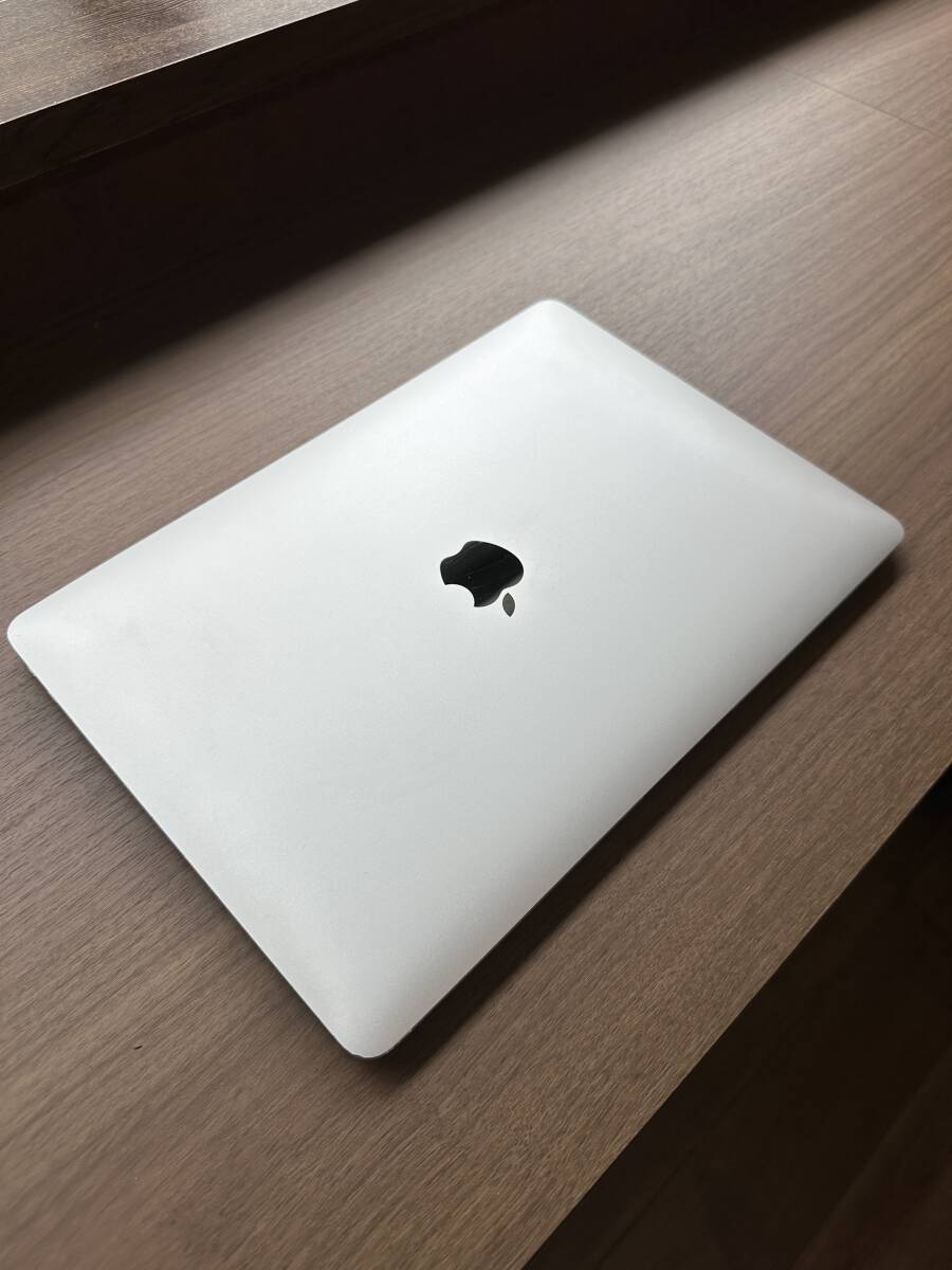 中古 Apple MacBook Air 2020 (M1/メモリ16GB/SSD1TB)/13inch_画像2