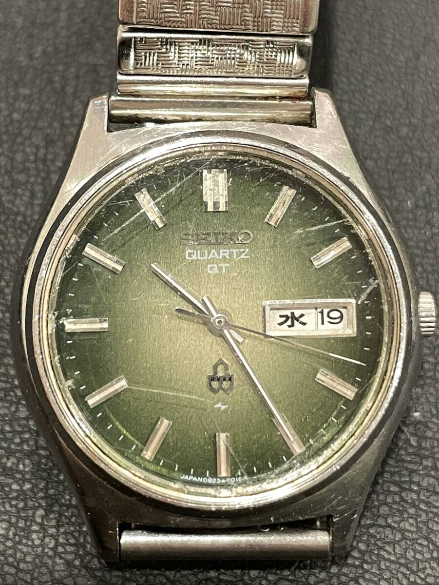 1365 SEIKO セイコー 0823-7000-G QUARTZ QT グリーン文字盤 メンズ クォーツ 腕時計 動作未確認の画像1