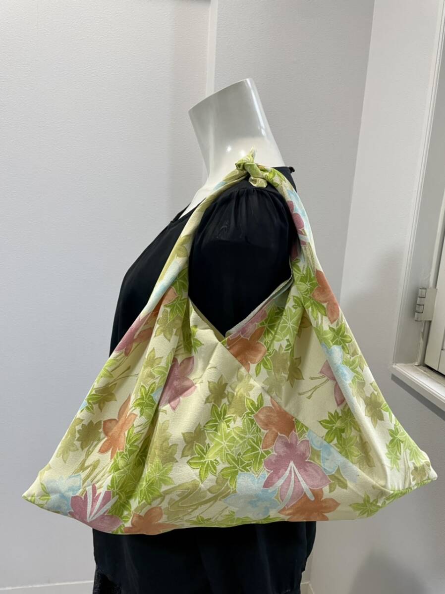 着物リメイク★エコバッグあづま袋を作りました 正絹縮緬 花紅葉 若芽若葉の画像2