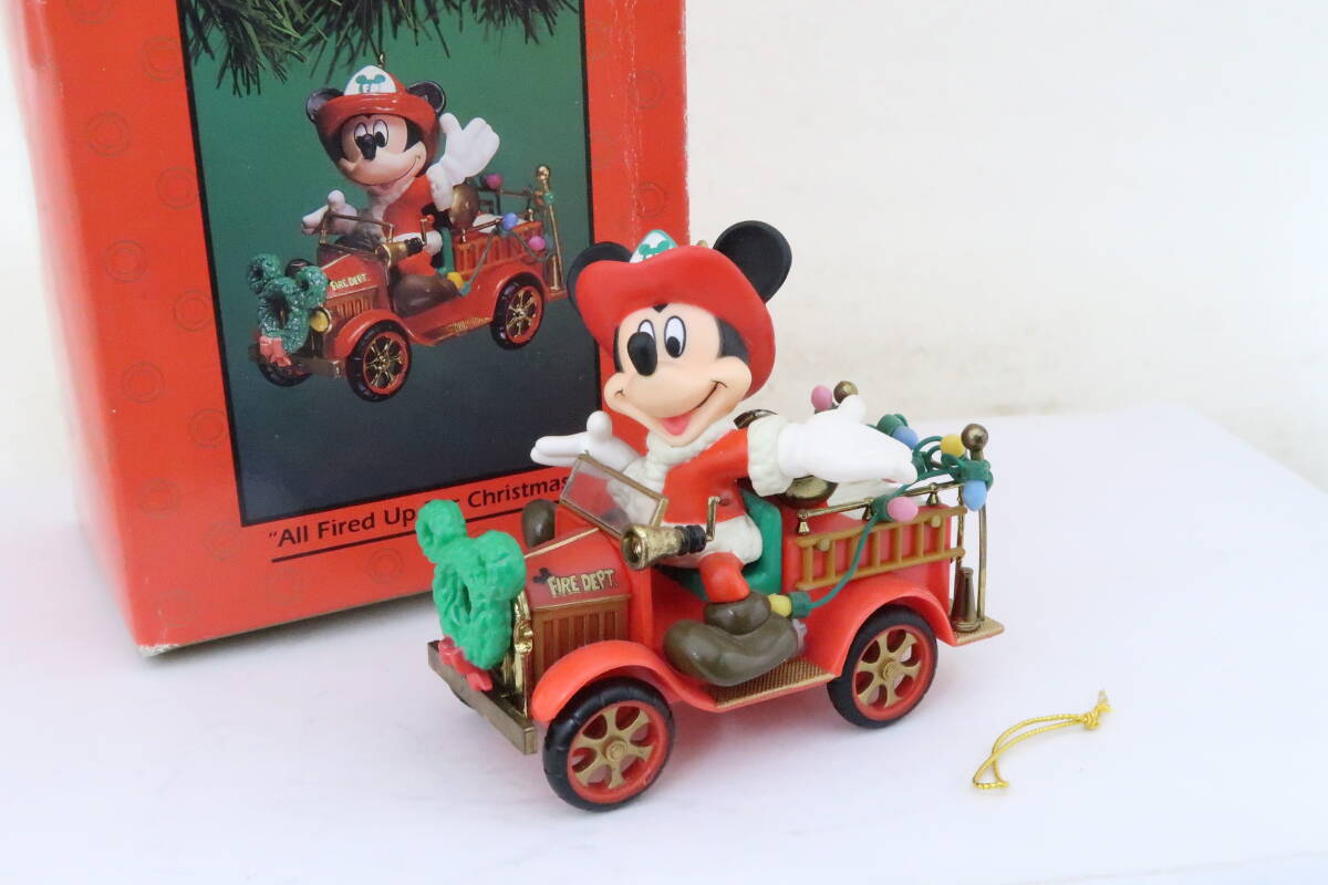 ENESCO ミッキーマウスのクリスマスオーナメント 消防車 箱付 中古 車体約9cm クコの画像1