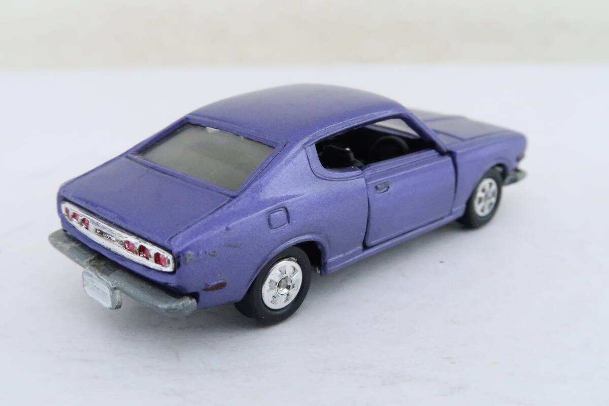 難有トミカ NISSAN BLUEBIRD U 日産 ブルーバード 箱無 日本製 TOMICA コレ_画像2