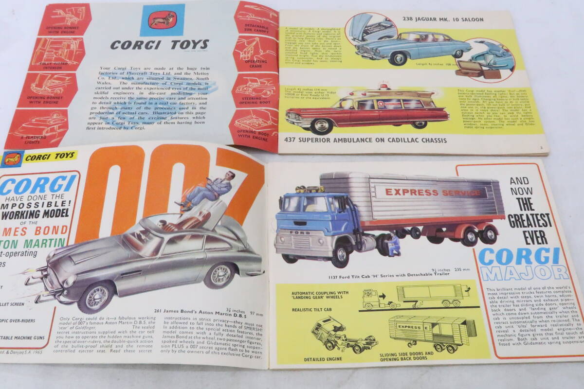 CORGI TOYS 1960 period catalog 2 pcs. English version England printing bond car cover *rore