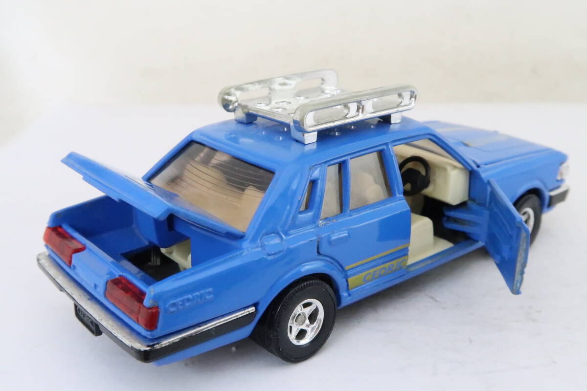 トミカダンディ NISSAN CEDRIC 280E 日産 セドリック サーフィン欠品 難有 箱無 1/43 TOMICA DANDY イシレ_画像5