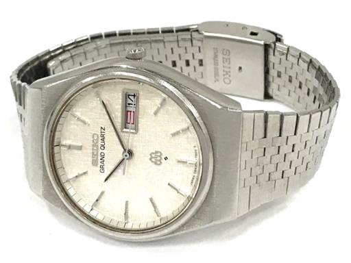 セイコー グランドクォーツ デイデイト 腕時計 メンズ 9943-7000 シルバーカラー文字盤 純正ブレス SEIKOの画像6