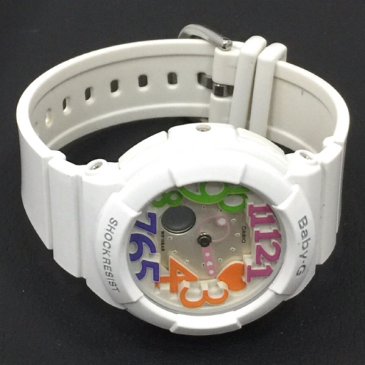 カシオ 腕時計 Baby-G BGA-131 ラウンド デジアナ カラフルナンバー クォーツ ボーイズ ホワイト 付属品有 CASIOの画像4