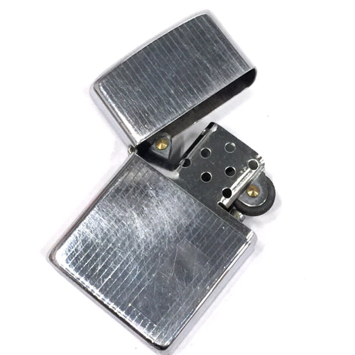 ジッポ オイルライター エンジンターン シルバーカラー 喫煙具 喫煙グッズ 3.5cm×5.5cm ZIPPO_画像3