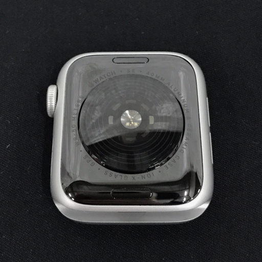 1円 Apple Watch SE 40mm GPSモデル MKQ93J/A A2351 シルバー スマートウォッチ 本体の画像3