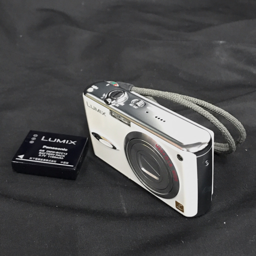 Panasonic DMC-FX01 LUMIX 1:2.8-5.6 4.6-16.8 ASPH. コンパクトデジタルカメラ 光学機器_画像1