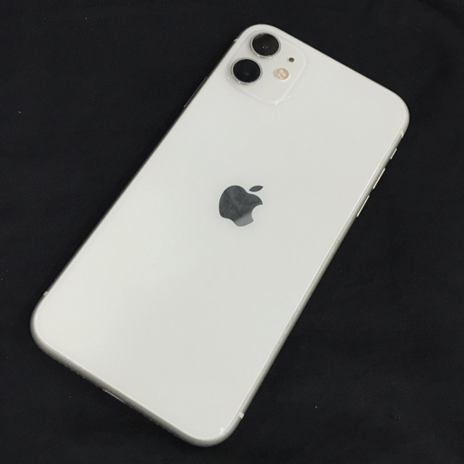 1円 docomo Apple iPhone11 A2221 MWM22J/A 128GB ホワイト スマホ 本体 利用制限 SIMロック解除済の画像6