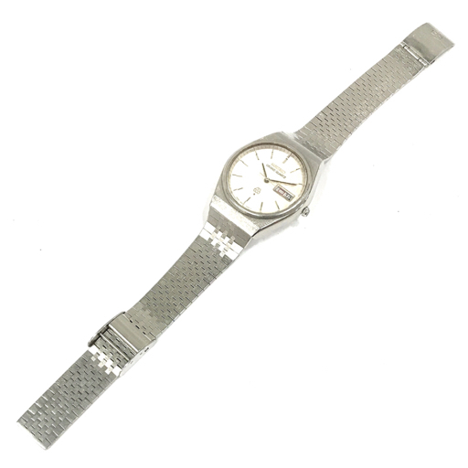 セイコー グランドクォーツ デイデイト 腕時計 メンズ 9943-7000 シルバーカラー文字盤 純正ブレス SEIKOの画像4