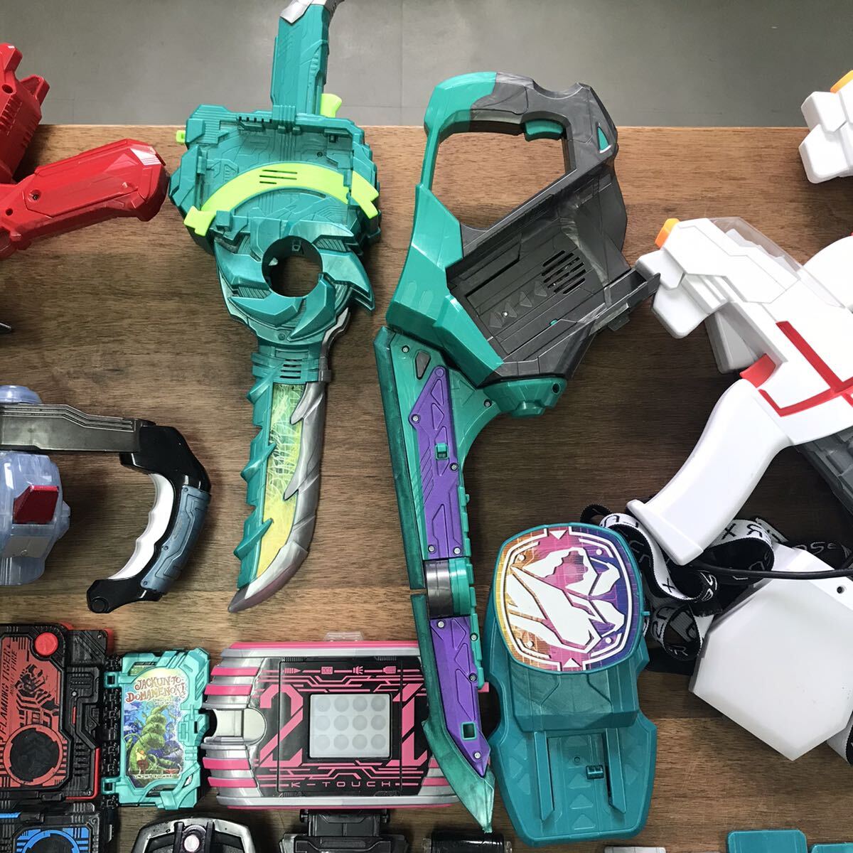 ジャンク 特撮 まとめて スーパー戦隊 仮面ライダー 変身ベルト ベルト エグゼイド 武器 ビルド セイバー など おもちゃ/G-2の画像4