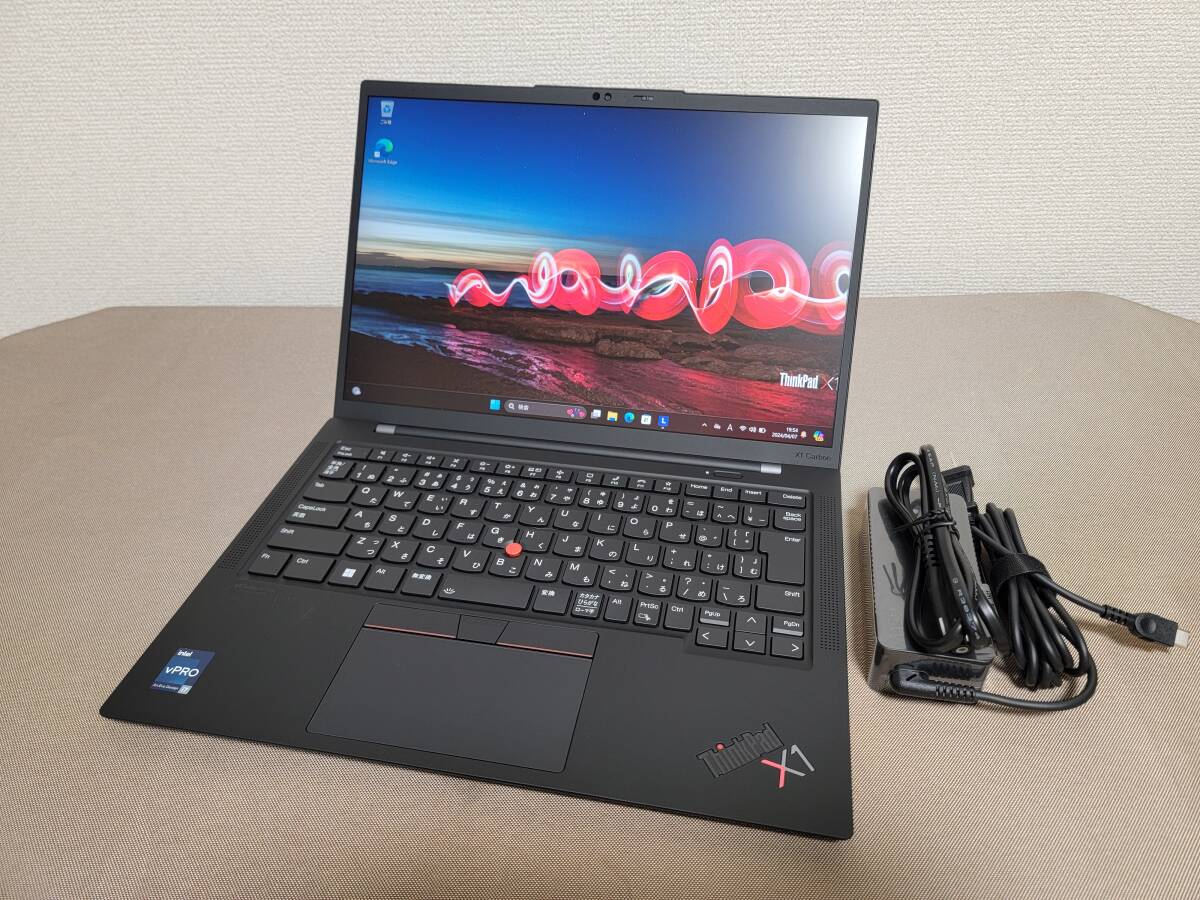 ThinkPad X1 Carbon Gen10 Core i7 1265U 16GBメモリ NVMe 1TB SSD マルチタッチ液晶 LTEモバイル回線 プレミア保証有りの画像1