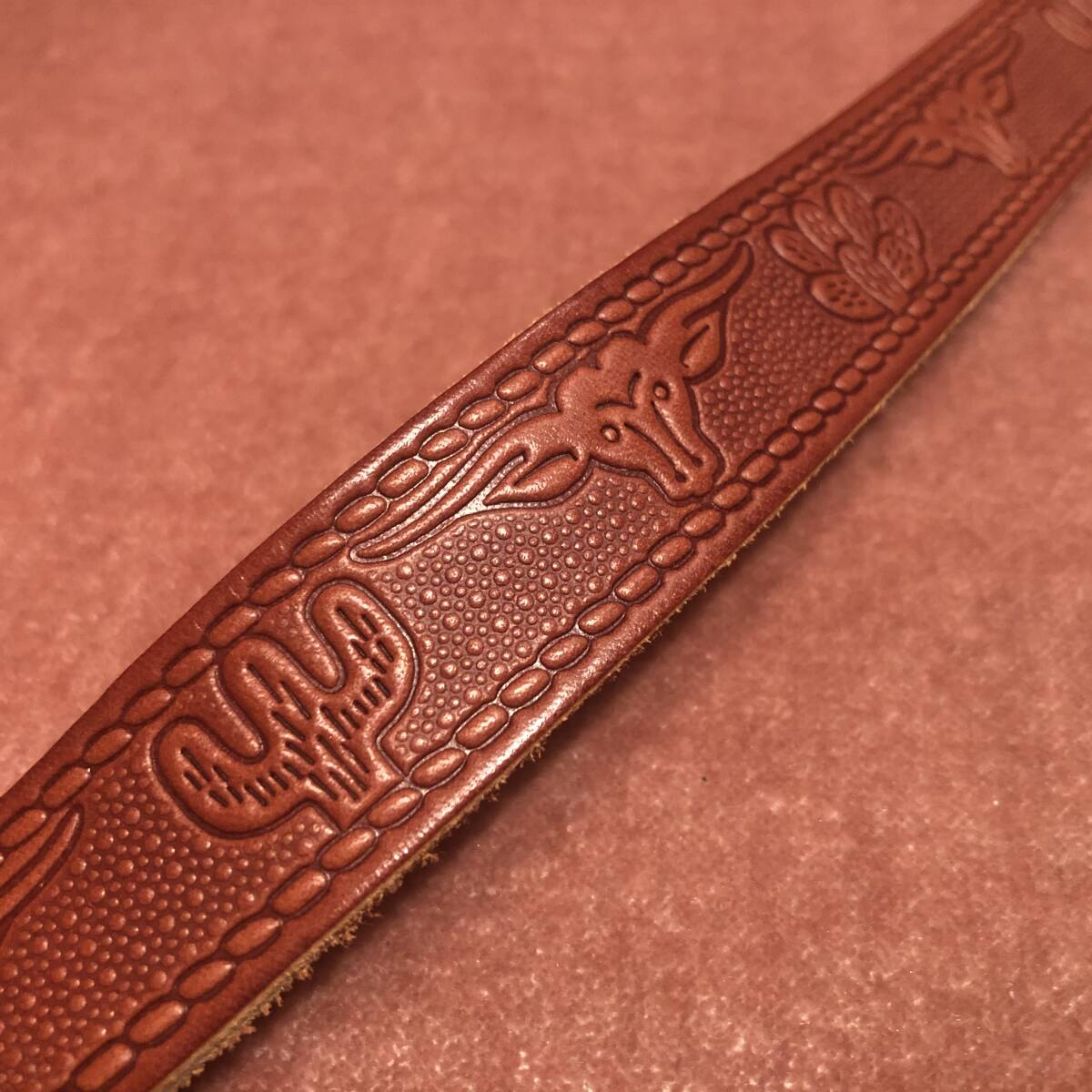 Gretsch Gretsch guitar strap Tooled Strap TOOLED WALNUT