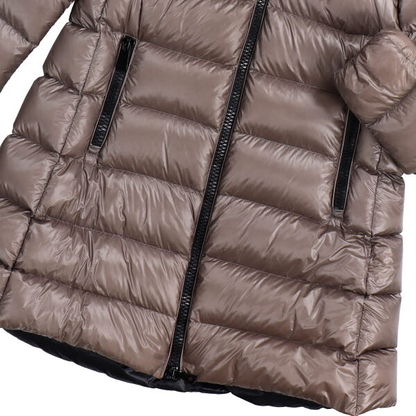 MONCLER/モンクレール SUYEN B20934931949 53052 レディース ダウンコート ロングダウンジャケット 0 S 茶系 [NEW]★61BE76の画像3