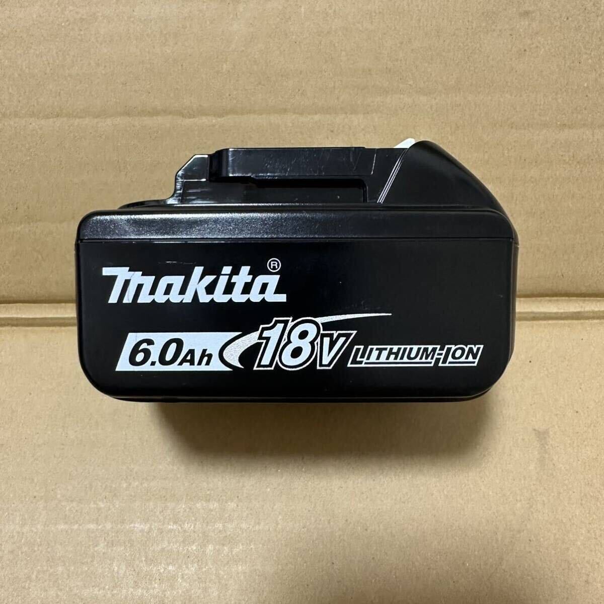 makita マキタ リチウムイオンバッテリー BL1860Bの画像2