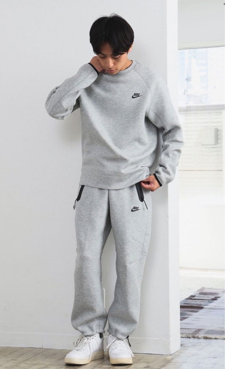 新品タグ付 ナイキ テック フリース オープンヘム スウェット 新品タグ付 ナイキ テック フリース オープンヘム スウェット
