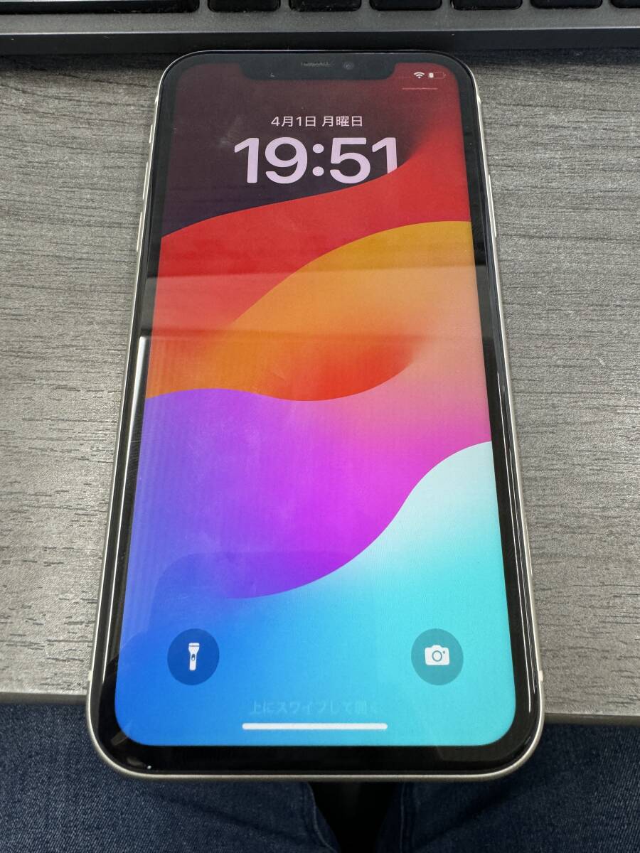  ★★★  iPhone11 64G ホワイト 中古 シムフリー ★★★の画像1