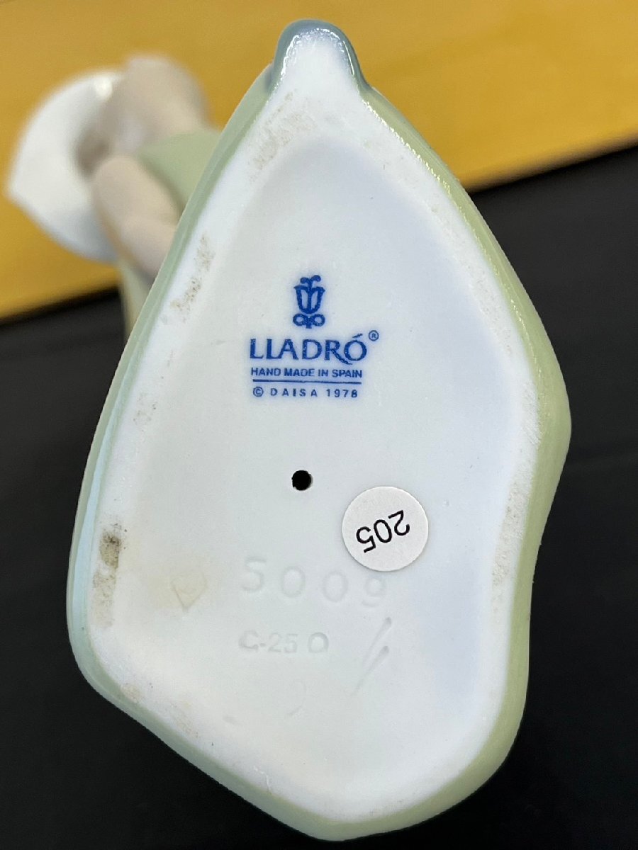 s 美品 Lladro リヤドロ 鏡の前で（若草色）05009 磁器人形 置物 飾物 フィギュリン_画像9