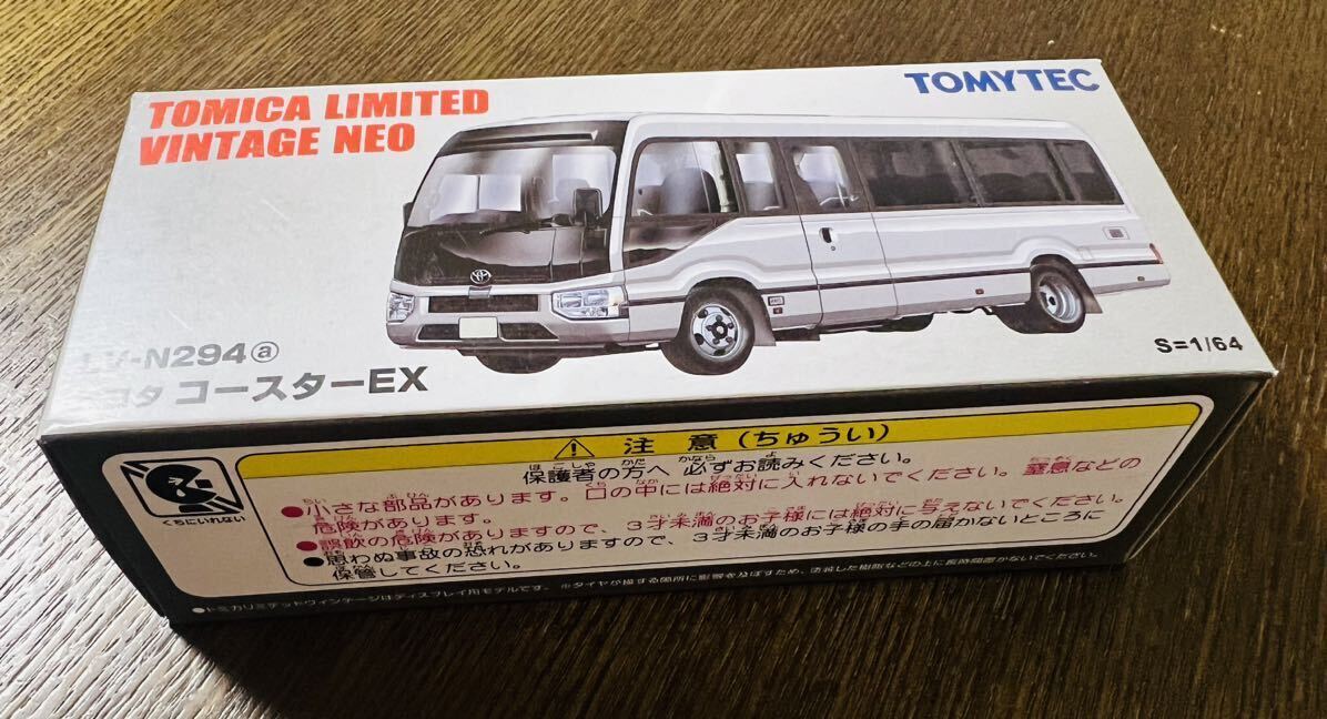 Tomytec LV-N294a トヨタ コースターEX （銀）1/64スケール ダイキャスト トミカリミテッドヴィンテージNEO 325277の画像2