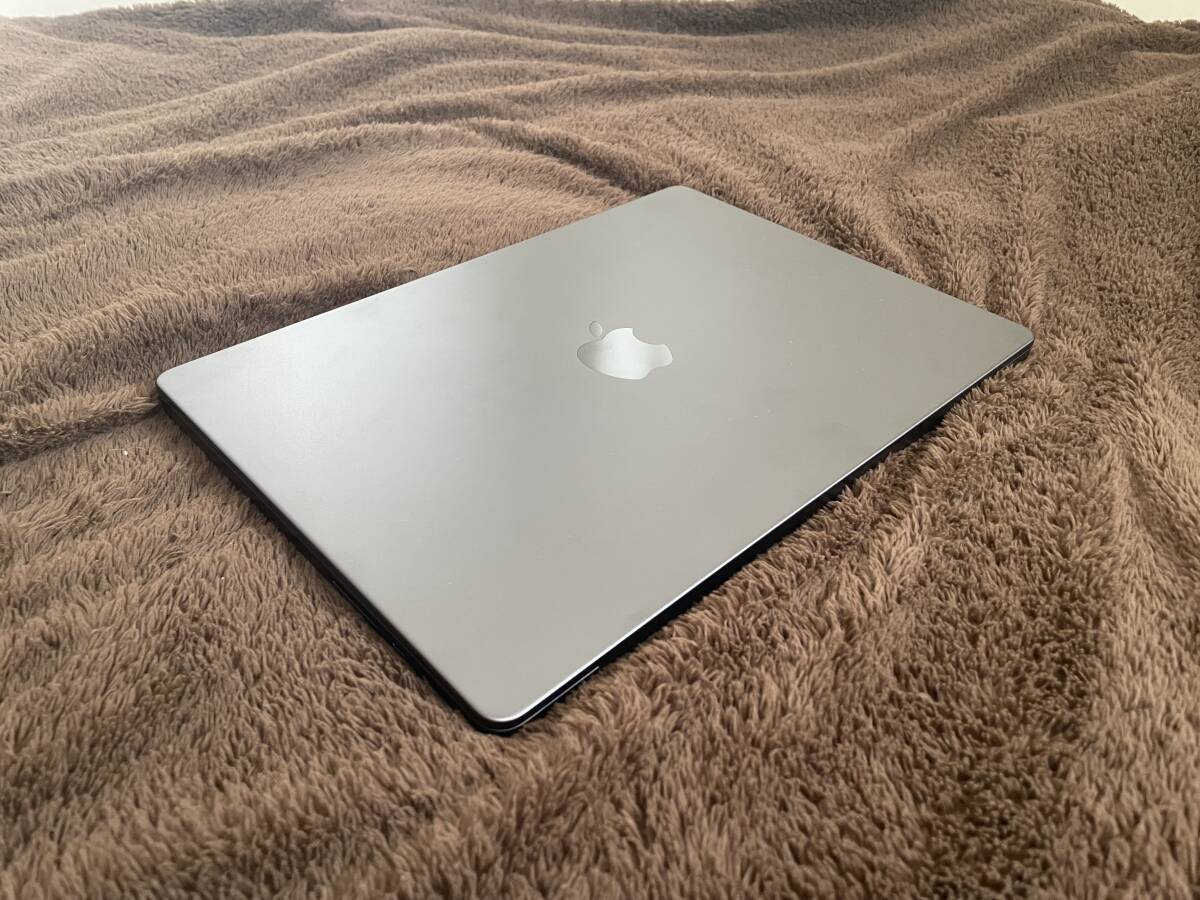 １円〜スタート！【中古・美品】２０２３年最新モデル MacBook Pro スペースブラック［MRX33J/A］M3Pro搭載 の画像4