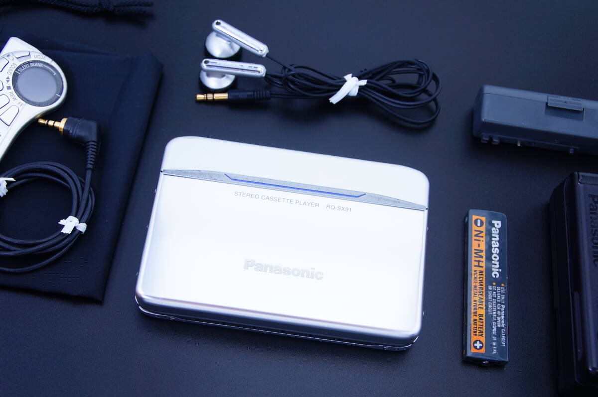 極美品・動作：Panasonic SXシリーズ最上位モデル ヘッドホンステレオ RQ-SX91 シルバーの画像3