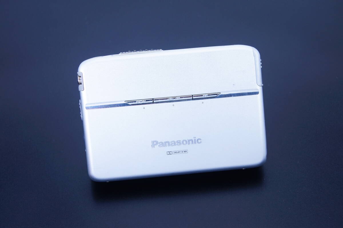 極美品・動作：Panasonic SXシリーズ最上位モデル ヘッドホンステレオ RQ-SX91 シルバーの画像4