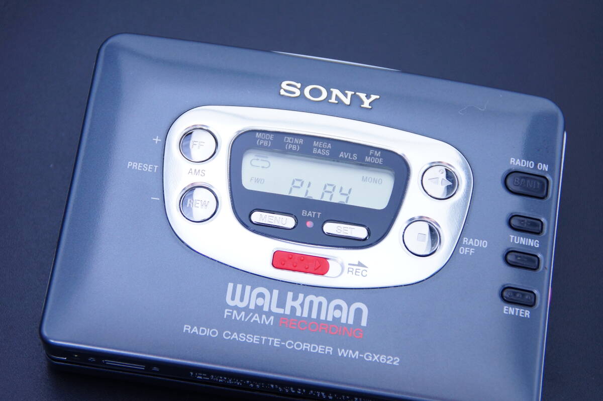 極美品・動作：SONY ソニー WALKMAN FM/AMラジオ 高性能録再機 ポータブルカセットプレーヤー WM-GX622_画像7