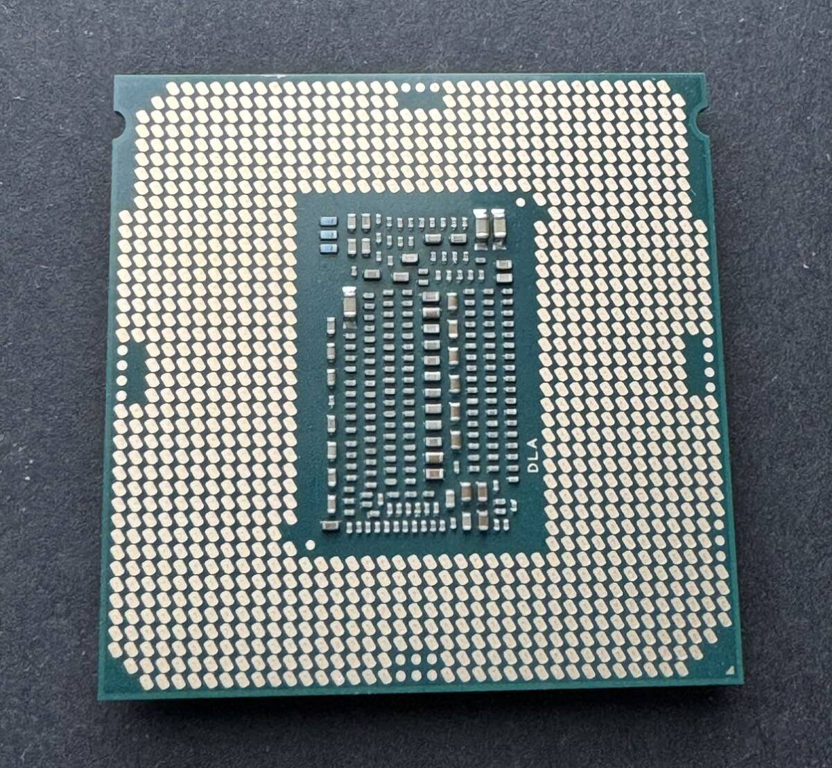 送料無料 CPU Intel Core i9 9900kの画像2