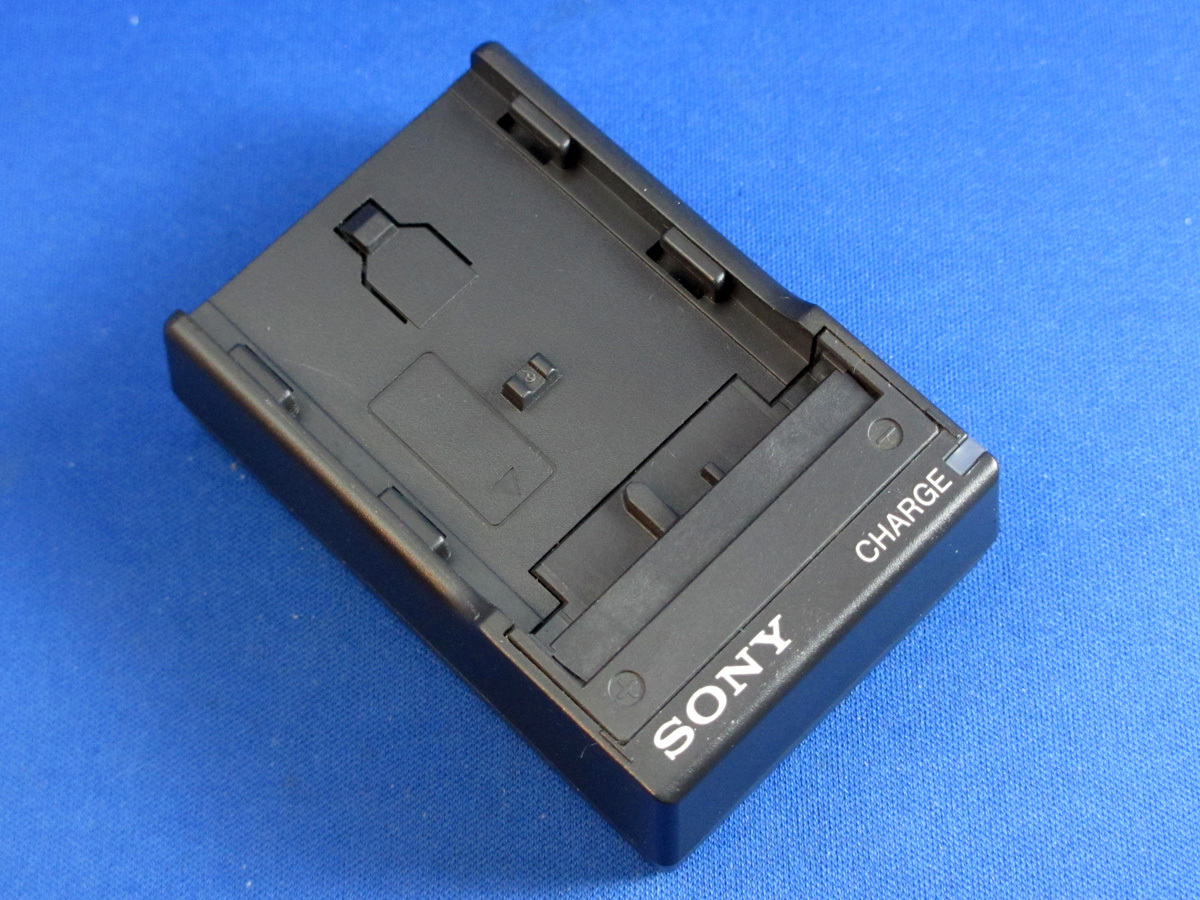 動作保証 安心のソニー純正品 SONY BC-TRM バッテリーチャージャー 充電器 NP-FM500H FM55H対応 クリックポスト発送の画像1