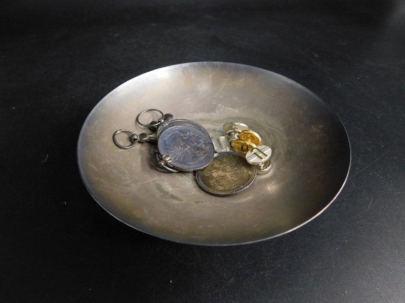 超美品 142.1g 銀杯 生駒製 純銀 銀製 銀製品 アクセサリー素材 潰し 8.3g ピンバッジ 純銀バッジ 46.8g 赤十字記章 勲章 瑞宝章 その他