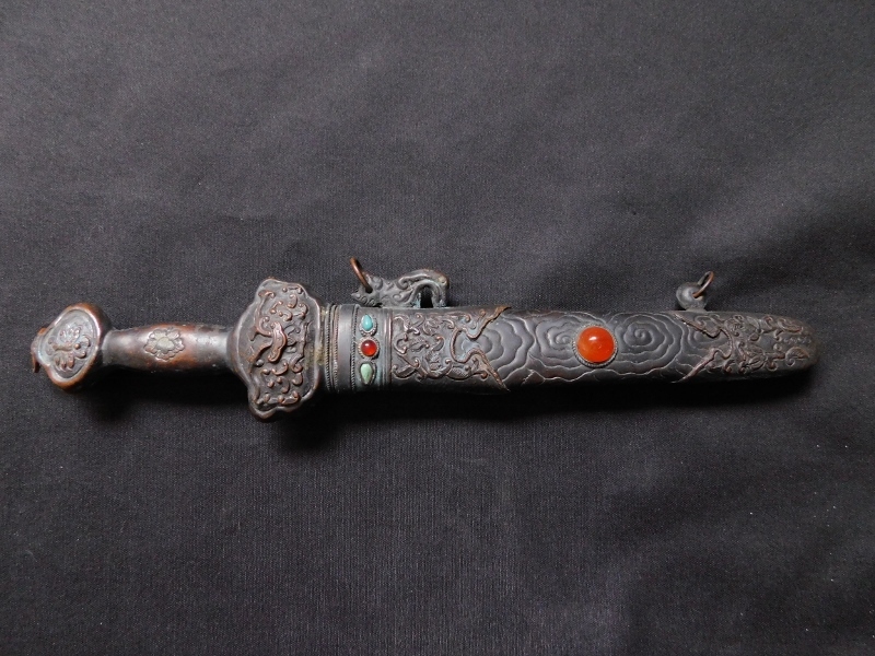 年代物 チベット モンゴル 短剣 鉄製刀身 宝剣 全長32cm 刃長14.cm 密教 法具 護身具 ナイフ の画像1