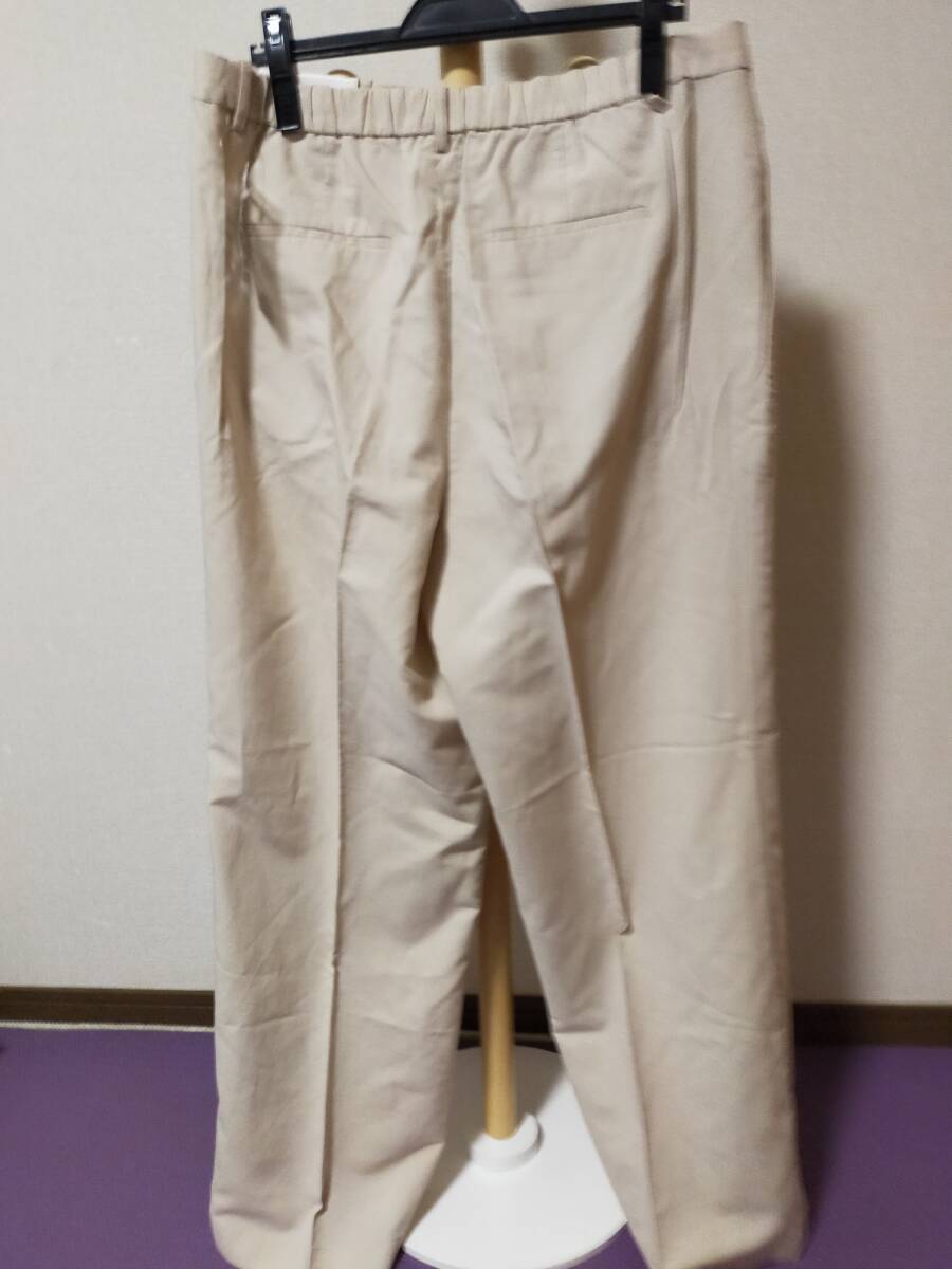ユニクロ リネンブレンドタックワイドパンツ（丈長め74cm） XXLサイズ 30 ナチュラルの画像2