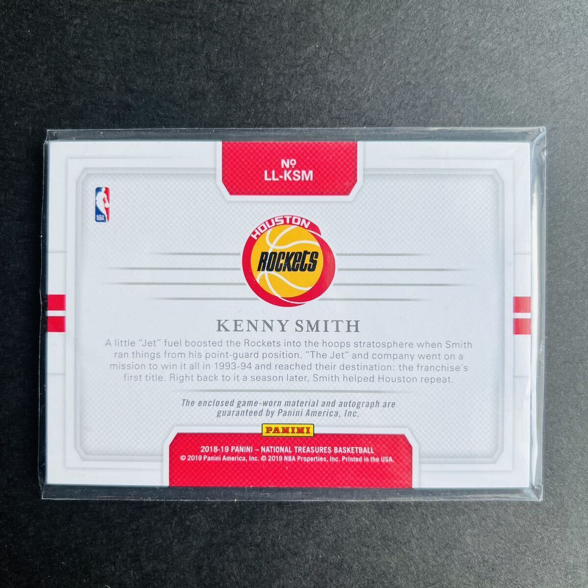 Panini NBAカード Kenny Smith 2018-19 national treasures basketball LASTING LEGACIES Auto autographs 直筆サインカードJersey Patchの画像2