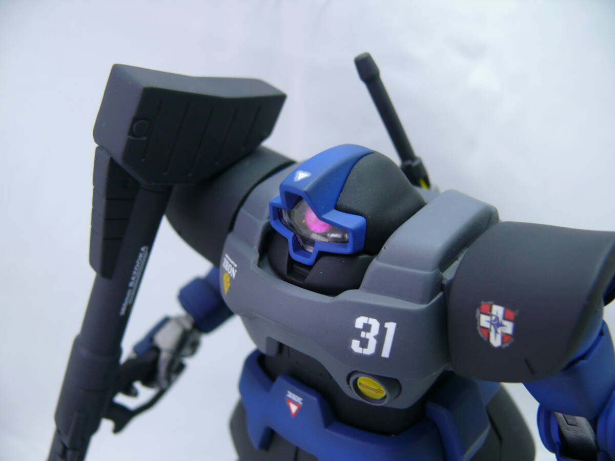 HGUC 1/144 ドム ランバ ラル 専用機 グラデーション塗装 完成品です。 HG DOMの画像1