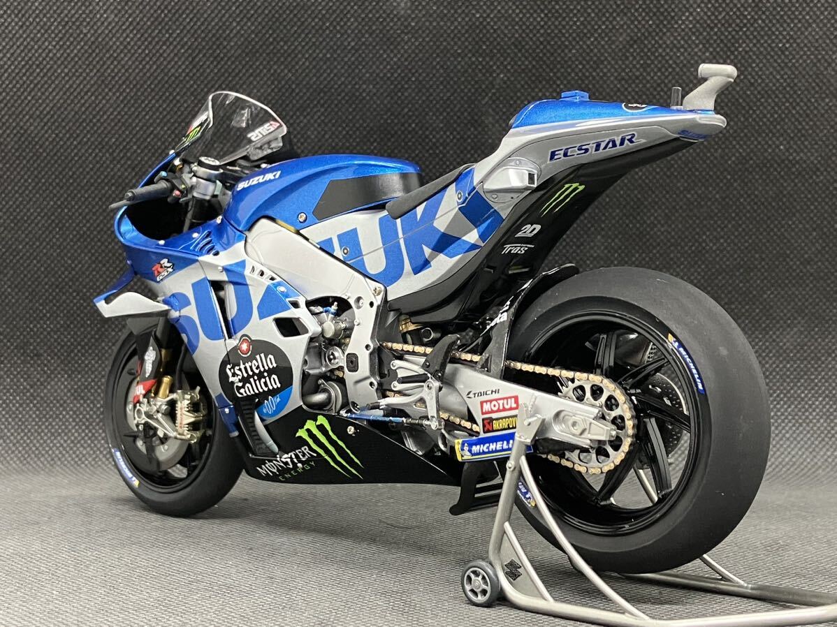 1/12 Team SUZUKI ECSTAR GSX-RR '22 Late version #42 塗装済完成品_画像6