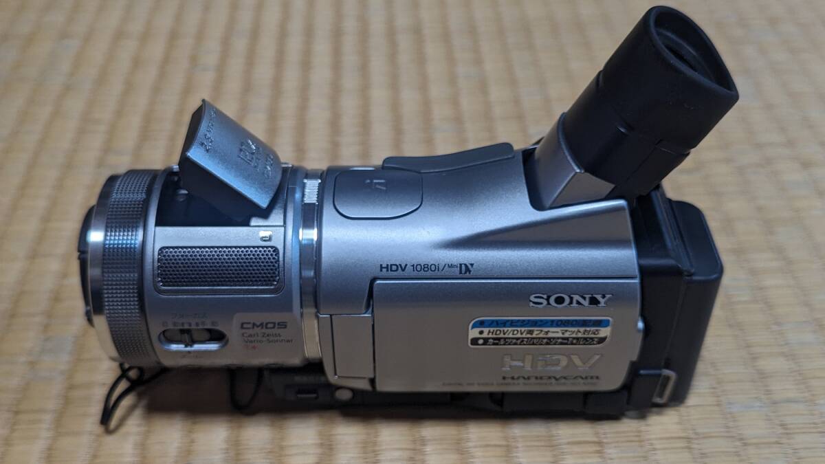 ＳＯＮＹ Handycam HDR-HC1（S） （シルバー） 中古（動作確認済み）の画像7
