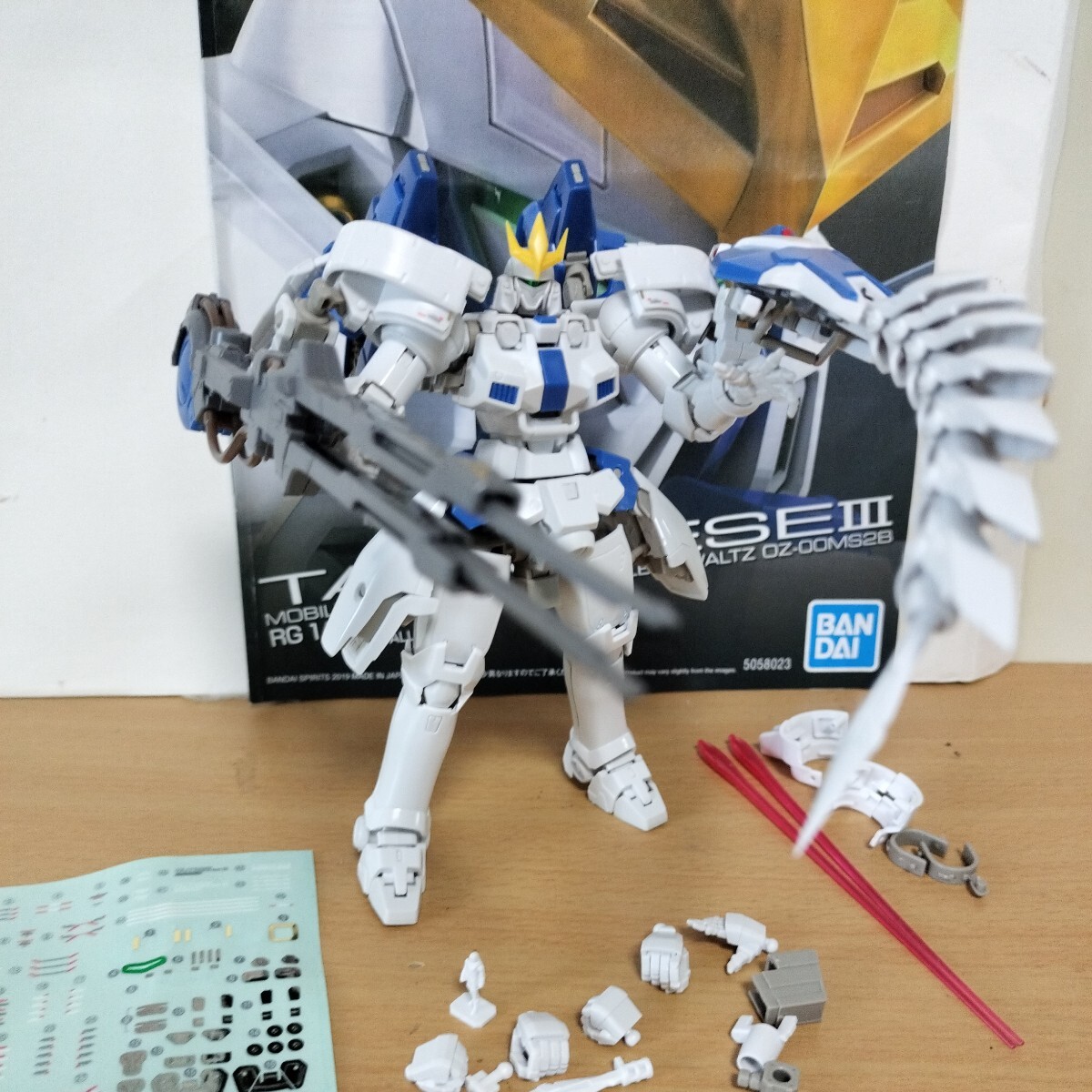 ブランドのギフト Yahoo!オークション - プレバン 限定 RG 1/144 トールギスⅲ EW 完成品