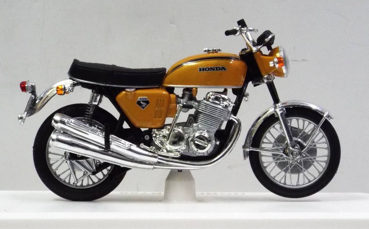 【ノレブ】1/18 ホンダ CB750 FOUR (K0) 1969年 メタリックオレンジ（ 商品№ 182025 )のバイクモデル 輸入品_画像5