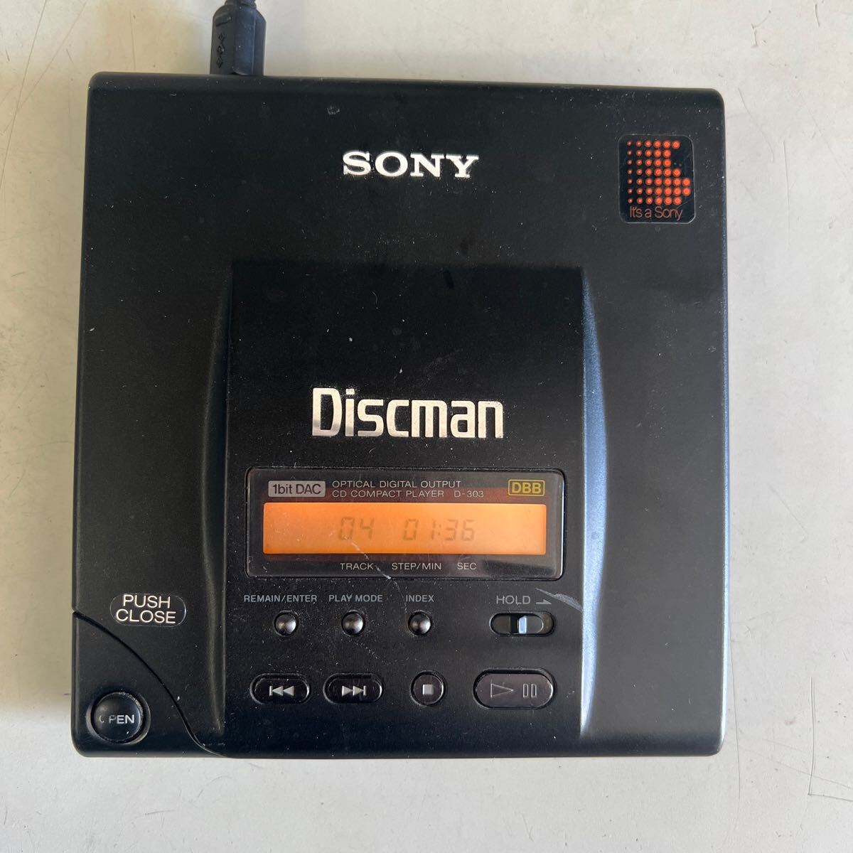 SONY Discman disk man CD player D-303 present condition goods 