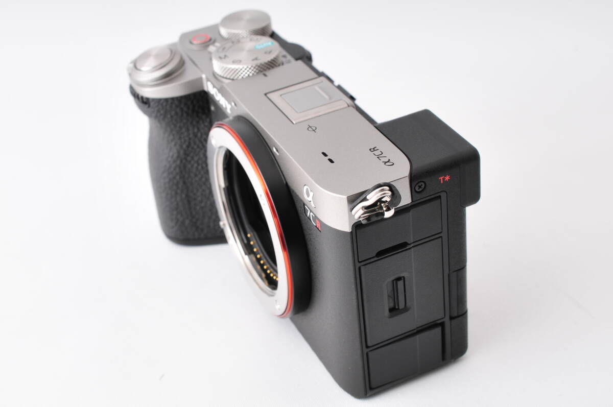 SONY α7CR ボディ ILCE-7CR 高性能ミラーレスフルフレームカメラ、驚きの撮影体験を提供 の画像3