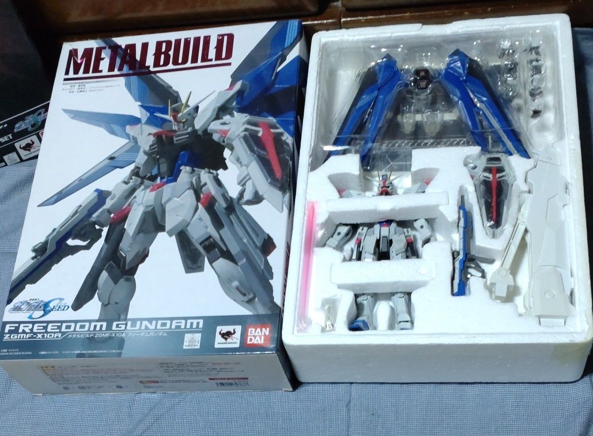 METAL BUILD 　フリーダムガンダム　初期　説明書欠品　　ガンダムSEED メタルビルド