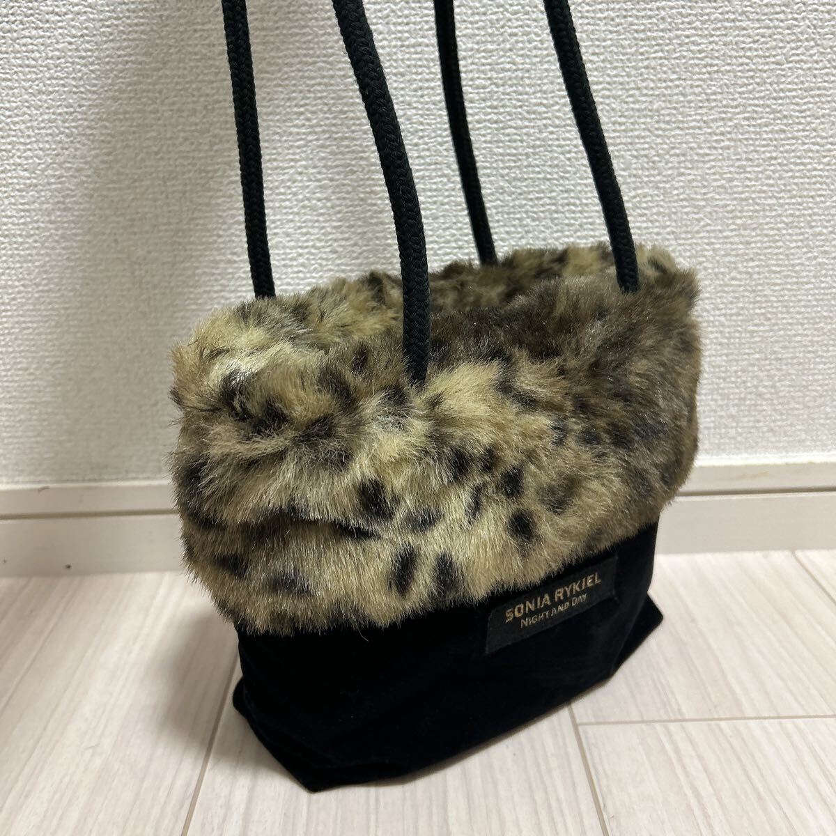 SONIA RYKIEL ソニアリキエル レディース パーティーバッグ ワンショルダーバッグ ファーバッグ ベロア ヒョウ柄 ブラック ロゴ ブランド_画像2