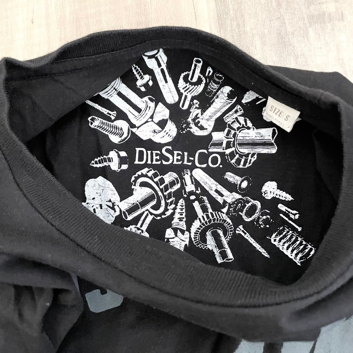 【DIESEL】 ディーゼル Tシャツ TEE 半袖 クルーネック 夏服 プリント メンズ 匿名配送 黒 ブラック S