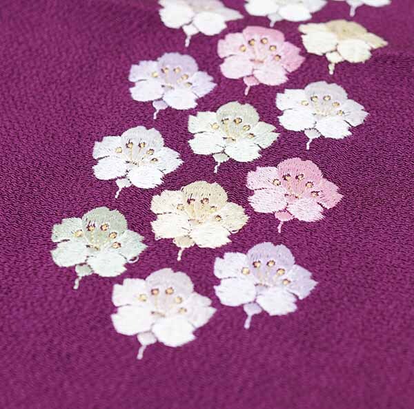 帯揚げ 単品 正絹 刺繍入り 色彩桜刺繍 RAJA 振袖用 ボルドー色 メール便可能 新品（株）安田屋 NO40150の画像2